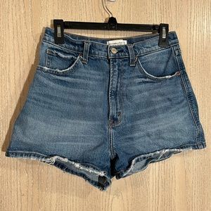 Abercrombie & Fitch Curve Love Extra-High Waisted Mom Shorts